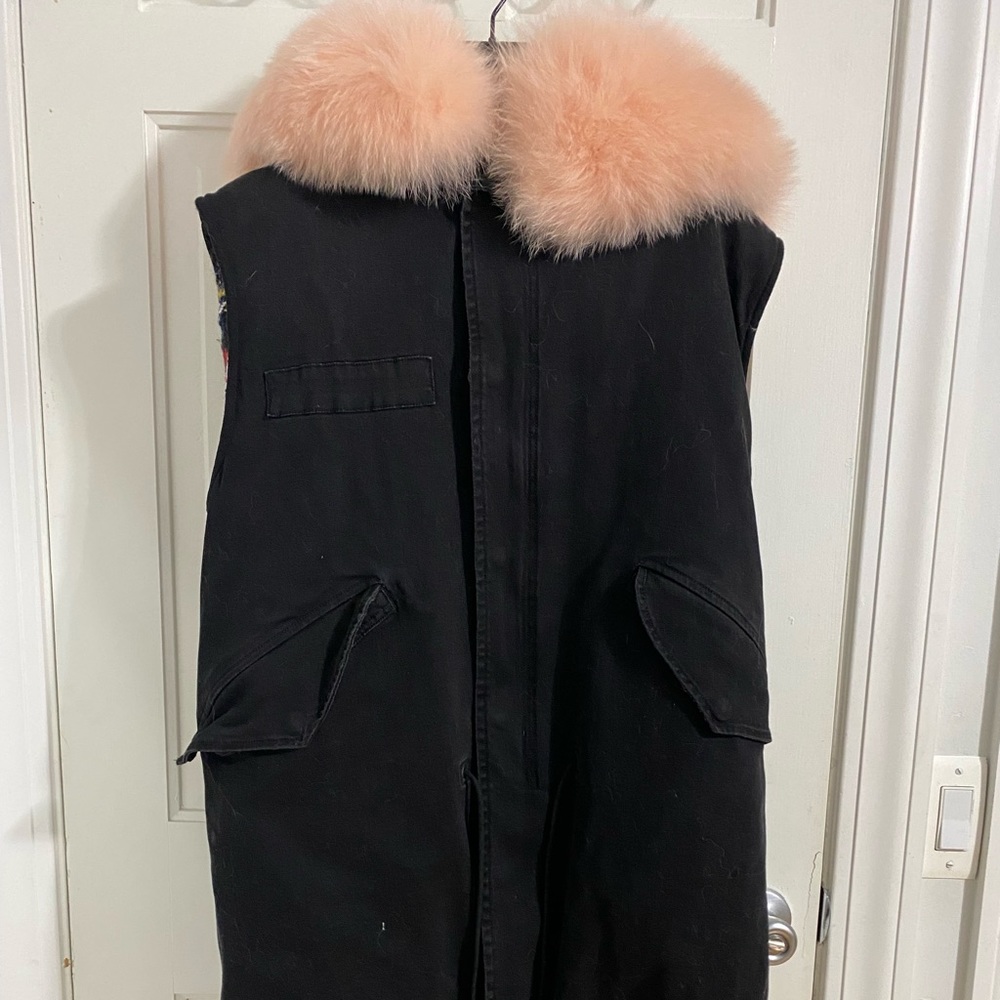 Mr&mrs italy vest with hoody (pink fox fur trim)